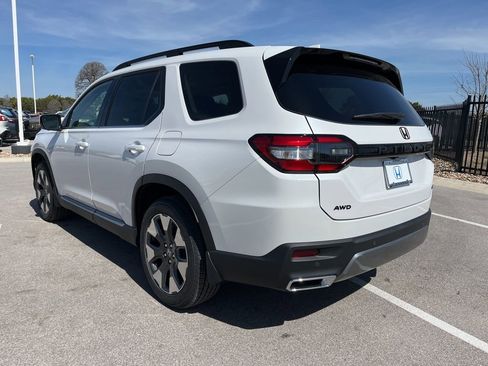 New 2026 Honda Pilot Elite image 16