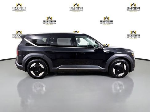 New 2026 Kia EV9 Wind AWD/4WD image 8
