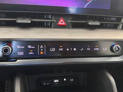Used 2023 Kia Sportage X-Pro AWD/4WD image 18