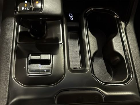 Used 2024 GMC Sierra 1500 AT4 w/ AT4 Premium Package image 27