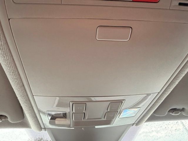 Certified 2024 Volkswagen Tiguan S FWD image 27