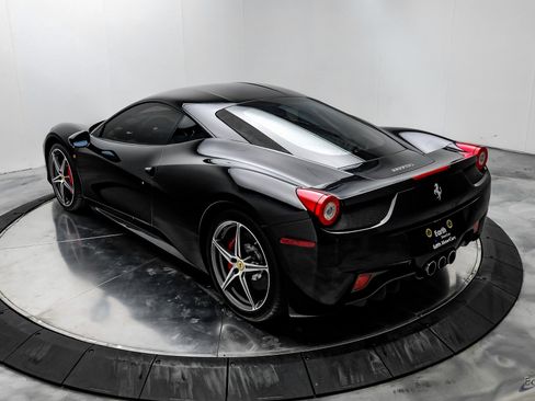 Used 2012 Ferrari 458 Italia Coupe image 10