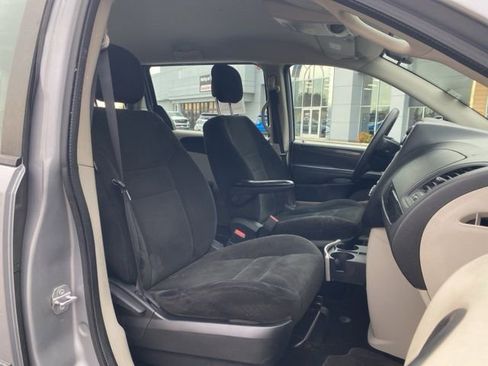 Used 2015 Dodge Grand Caravan American Value Package image 8