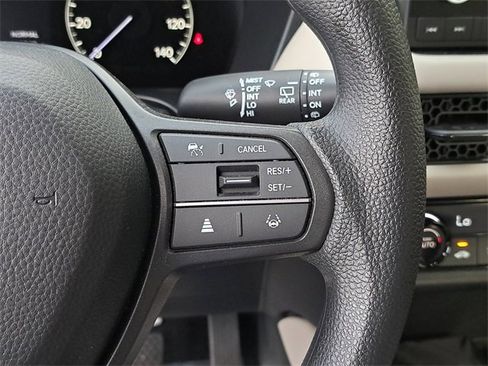 Certified 2024 Honda HR-V LX image 23
