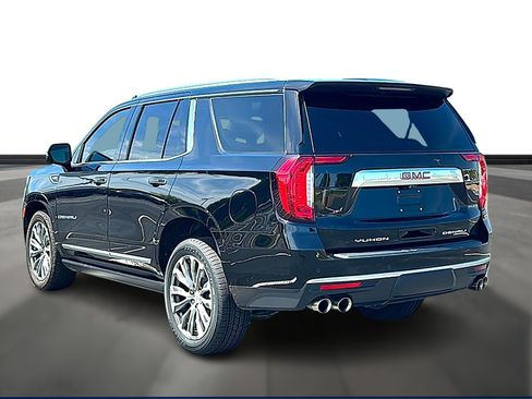Used 2021 GMC Yukon Denali w/ Denali Premium Package image 6