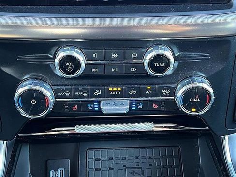 Used 2023 Ford F150 Raptor AWD/4WD image 43