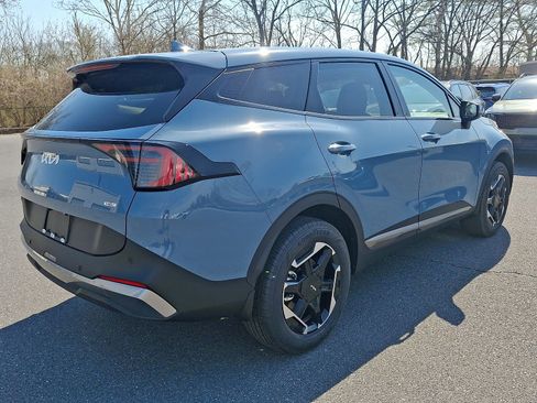 New 2026 Kia Sportage S image 3