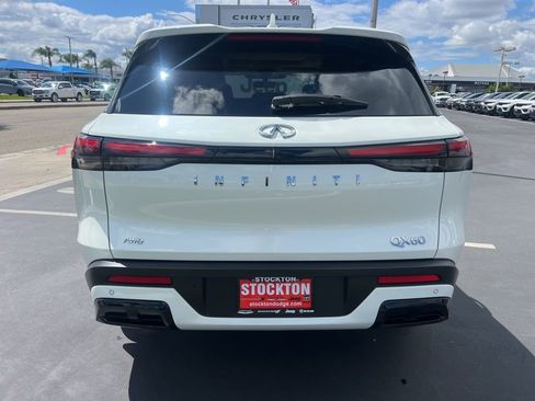 Used 2023 INFINITI QX60 Luxe AWD/4WD image 14