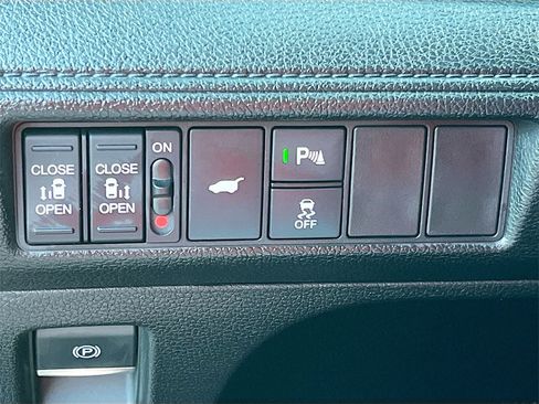 Used 2025 Honda Odyssey Touring image 10