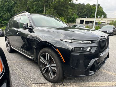 Used 2026 BMW X7 xDrive40i AWD/4WD image 3