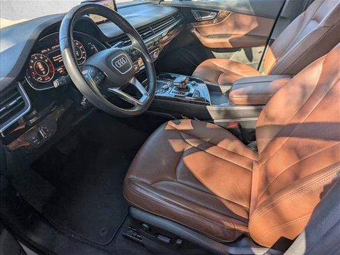 Used 2018 Audi Q7 3.0T Premium Plus w/ Premium Plus Package image 12