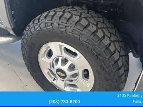 Used 2017 Chevrolet Silverado 2500 LT w/ LT Convenience Package AWD/4WD image 40
