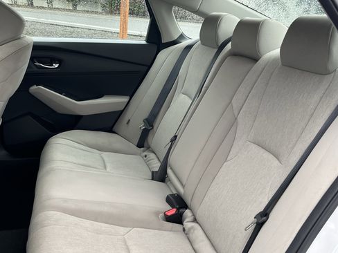 Used 2023 Honda Accord EX image 14