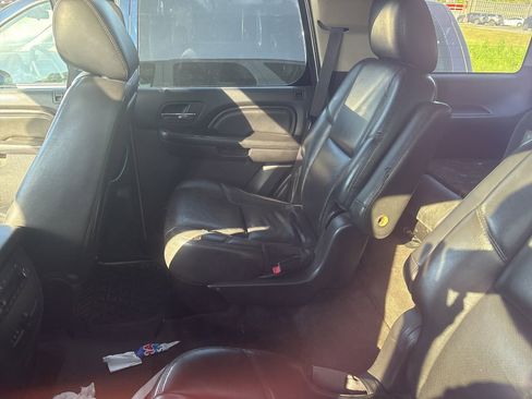 Used 2011 GMC Yukon Denali image 9