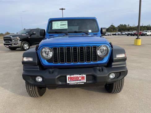 New 2026 Jeep Wrangler Sport AWD/4WD image 9