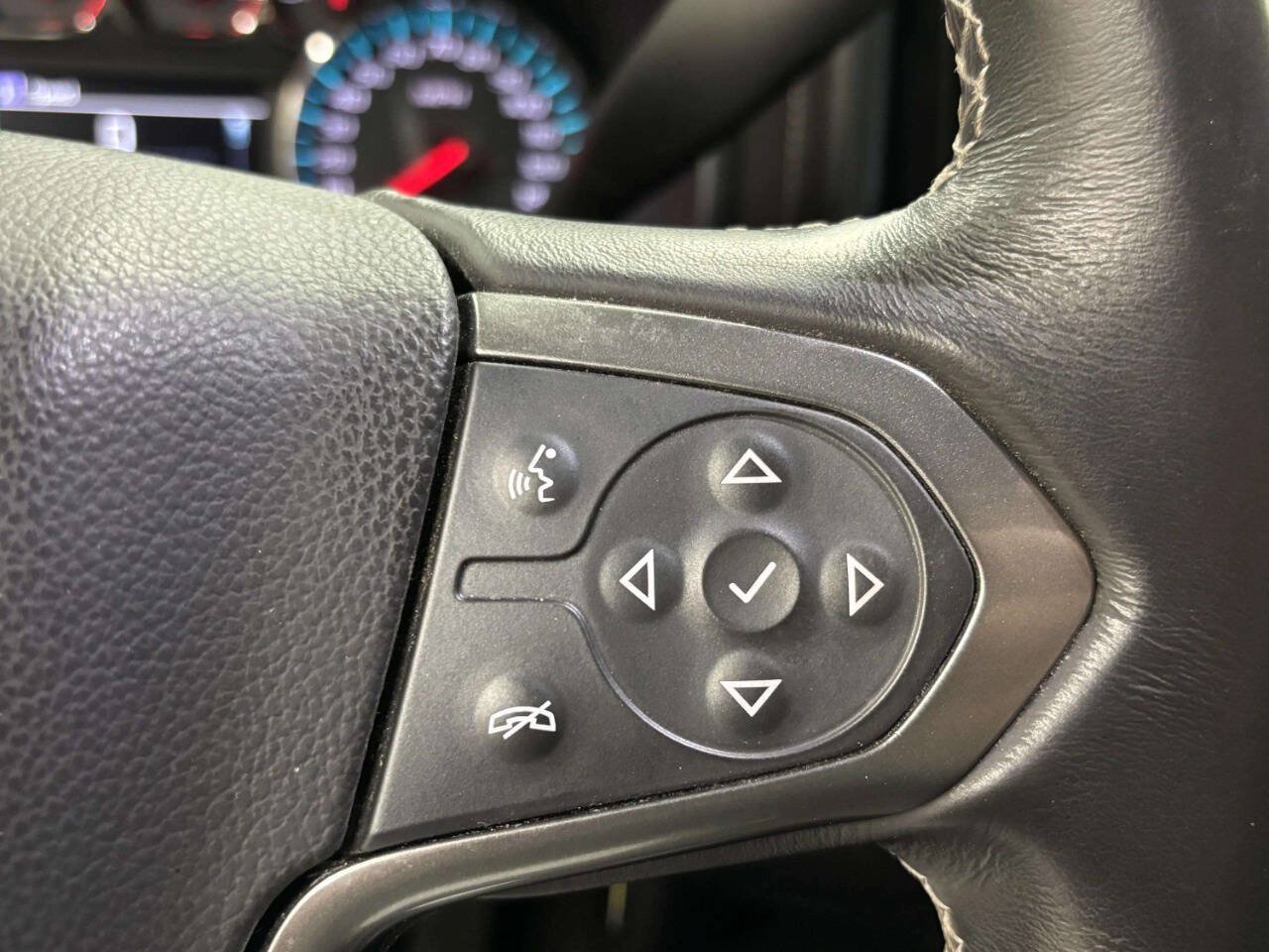 Used 2018 Chevrolet Silverado 1500 LTZ Z71 AWD/4WD image 29