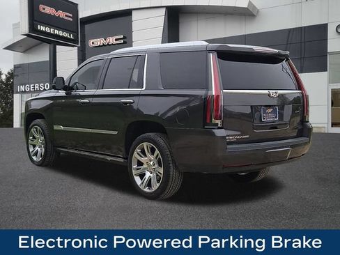 Used 2017 Cadillac Escalade Premium Luxury AWD/4WD image 23
