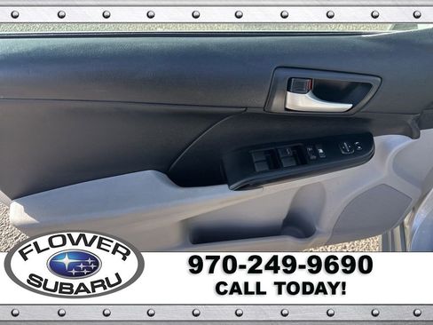 Used 2014 Toyota Camry L image 22