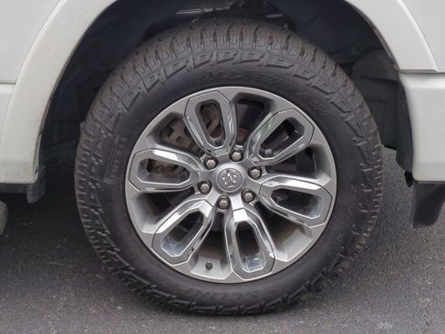 Used 2021 RAM 1500 Laramie w/ Sport Appearance Package AWD/4WD image 13