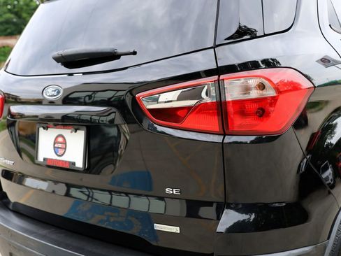 Used 2018 Ford EcoSport SE FWD image 29