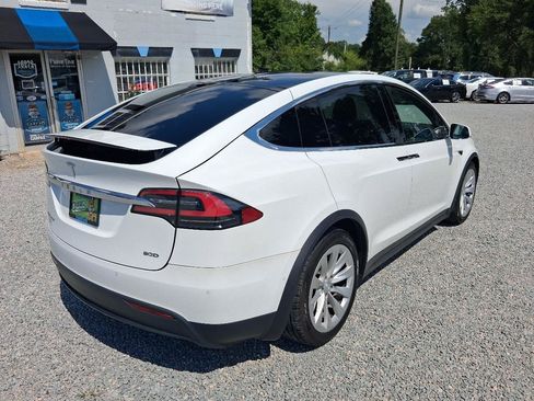 Used 2016 Tesla Model X 90D AWD/4WD image 5