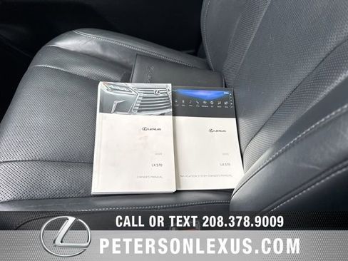 Used 2020 Lexus LX 570 4WD w/ Luxury Package image 30