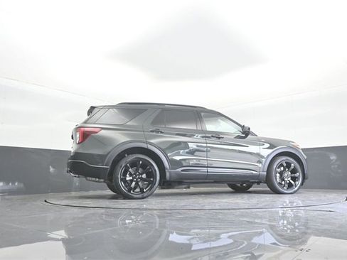 Used 2023 Ford Explorer ST-Line w/ Class IV Trailer Tow Package image 38