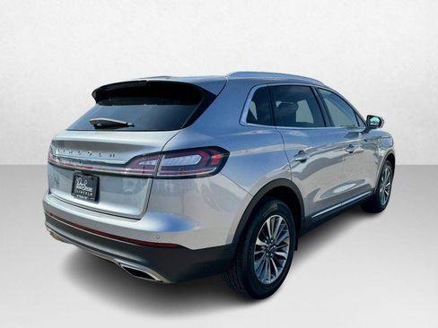 Used 2021 Lincoln Nautilus Reserve image 5