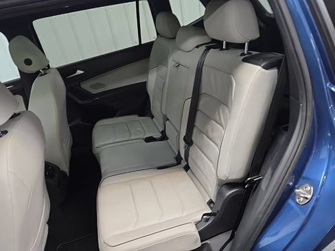 Used 2020 Volkswagen Tiguan SEL Premium R-Line w/ 3rd Row Seat Package AWD/4WD image 32