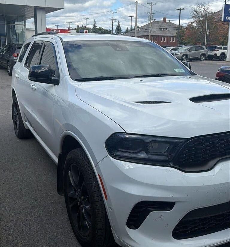 Used 2025 Dodge Durango GT AWD/4WD image 3
