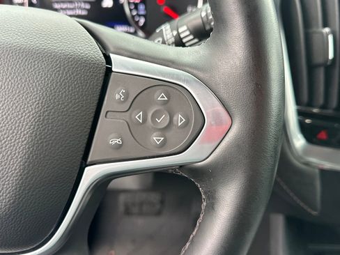 Used 2023 Chevrolet Traverse Premier image 22