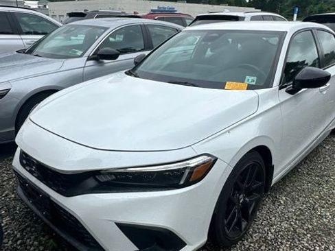 Used 2023 Honda Civic Sport image 1