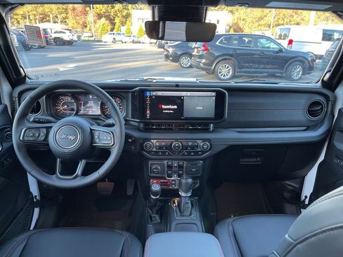 Used 2025 Jeep Gladiator Rubicon image 8