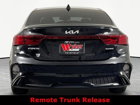 Used 2024 Kia Forte GT-Line w/ GT-Line Premium Package FWD image 5
