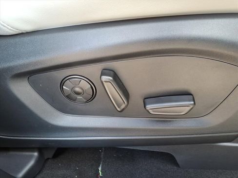 New 2026 Ford Explorer Platinum w/ LUX Leather Package image 10