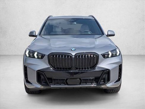 Used 2026 BMW X5 sDrive40i w/ M Sport Package RWD image 5