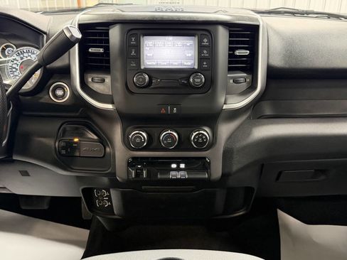 Used 2021 RAM 2500 Big Horn image 27