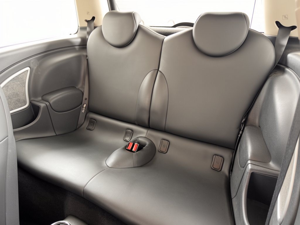 Used 2006 MINI Cooper Hardtop FWD image 24