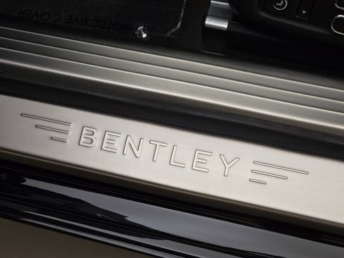 Used 2015 Bentley Flying Spur V8 image 32