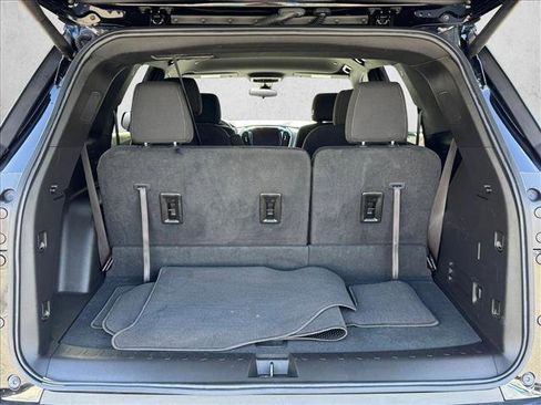Used 2023 Chevrolet Traverse LT AWD/4WD image 6
