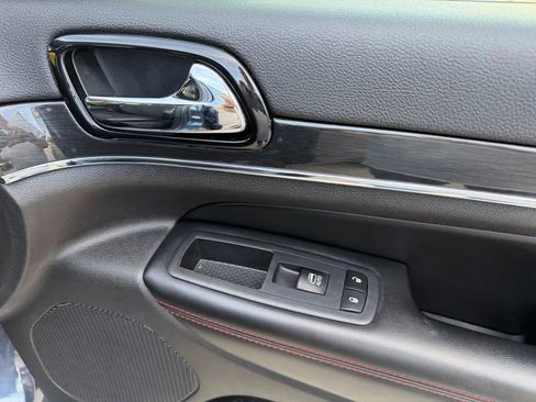 Used 2020 Jeep Grand Cherokee Trailhawk image 41