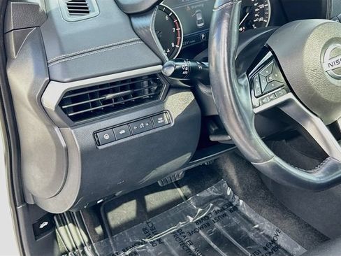 Used 2019 Nissan Altima 2.5 SV FWD image 7