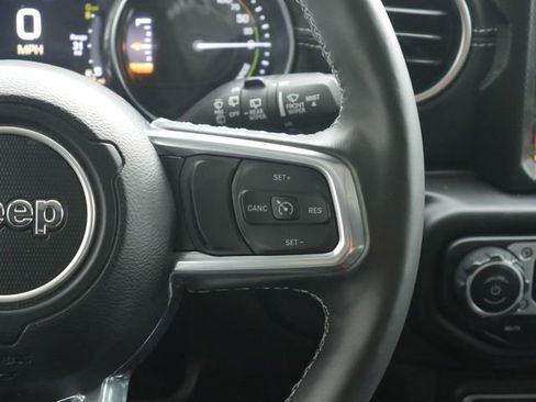 Used 2023 Jeep Wrangler Unlimited Sahara w/ Cold Weather Group AWD/4WD image 19
