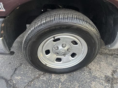 Used 2004 Dodge Ram 1500 Truck ST w/ ST Value Group image 26