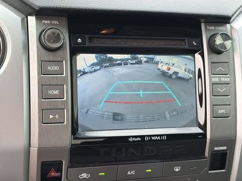 Used 2017 Toyota Tundra SR5 w/ SR5 Upgrade Package AWD/4WD image 15