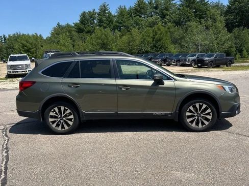 Used 2016 Subaru Outback 2.5i Limited AWD/4WD image 10