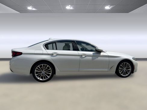 Used 2023 BMW 530i w/ Premium Package RWD image 6