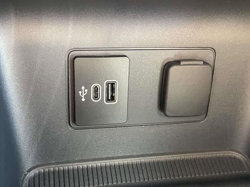 New 2026 Ford Explorer Active image 15