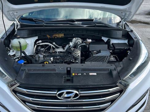Used 2016 Hyundai Tucson Limited w/ Option Group 03 FWD image 21