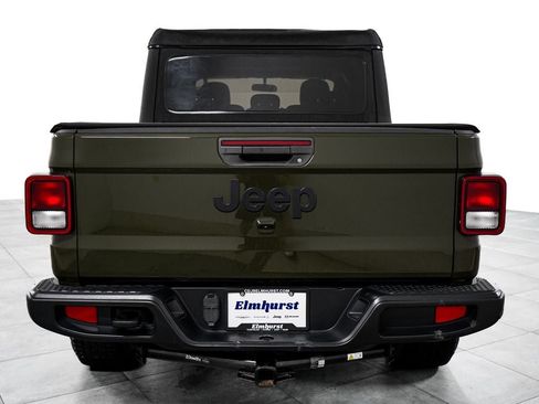 Used 2022 Jeep Gladiator Sport AWD/4WD image 6